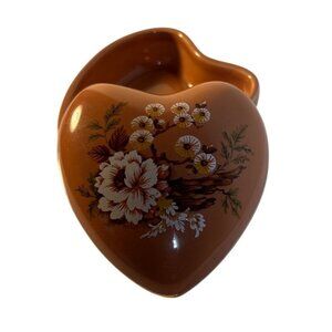 Sadler Trinket Box Heart Shaped with Lid Ceramic Floral Design 3" England